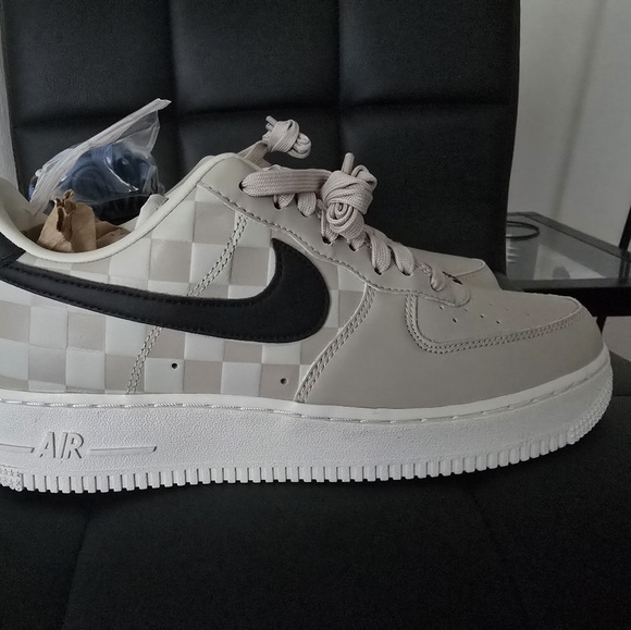 Lebron Air force 1 - Picture 2 of 6